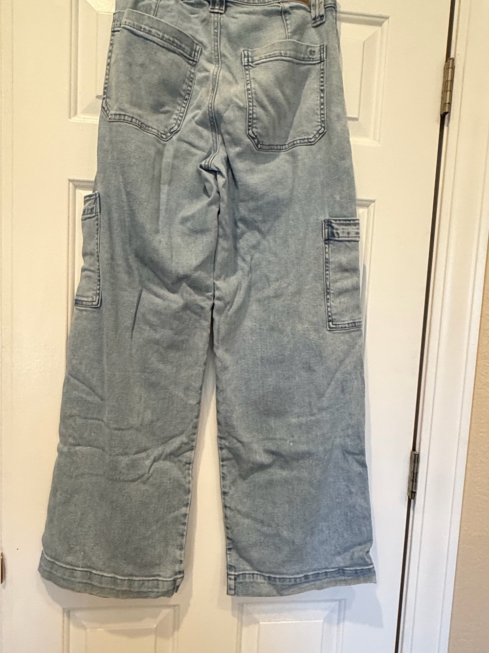American Eagle Outfitters Light Blue Wide-Leg Cargo Jeans